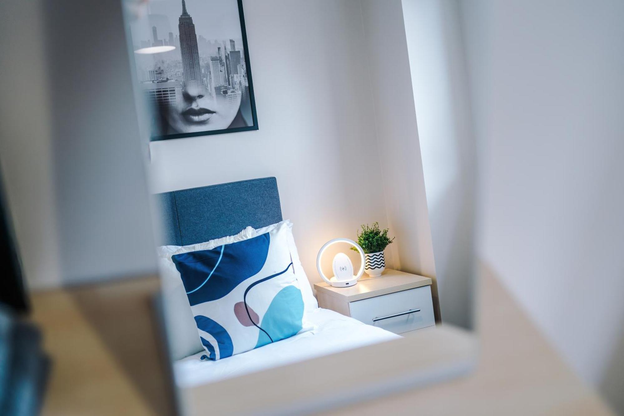 Deluxe New Build 2 Bedroom 2 Bathroom Apartment - Free Secure Parking 맨체스터 외부 사진